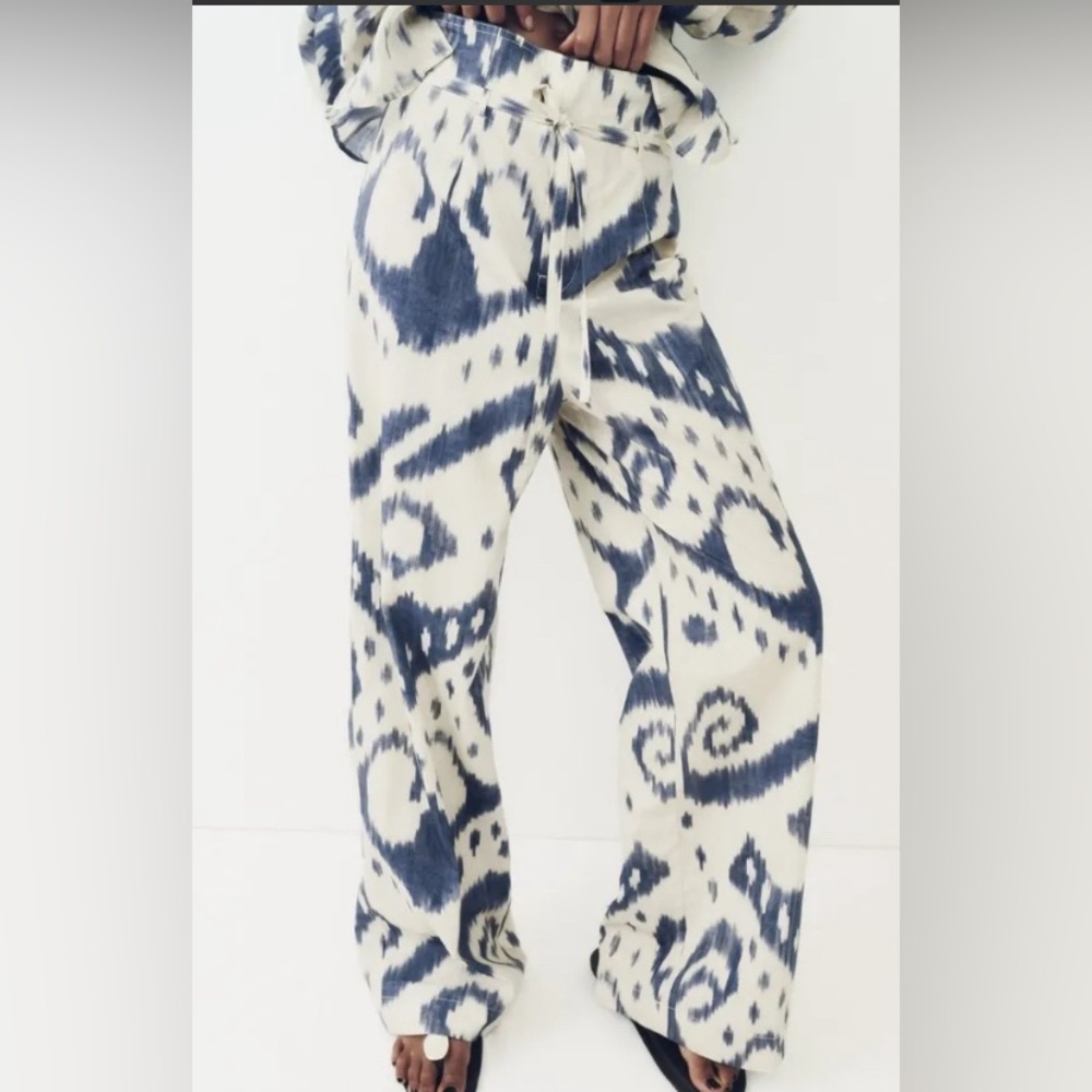 NWT ZARA geometric printed high-waisted, wide leg trousers